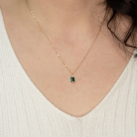 Peridot Taşlı Altın Kolye AKM22