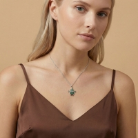 Yeşil Dolmalık Biber Özel Tasarım Beyaz Altın Kolye P23